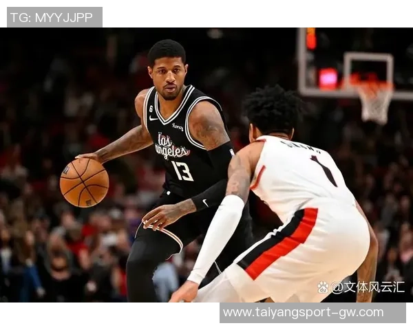 朗佐鲍尔表现低迷9投仅1中三分球命中率惨淡仅得3分7篮板2助攻2抢断